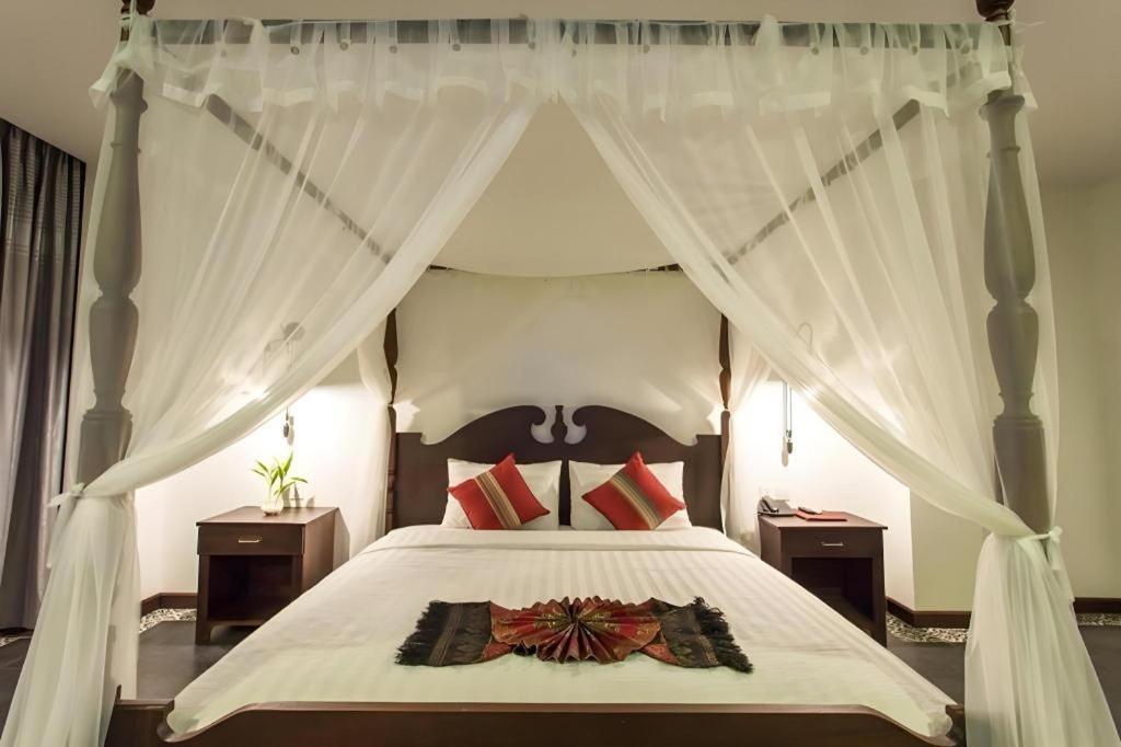 Yeak Loam Hotel Banlung Zewnętrze zdjęcie