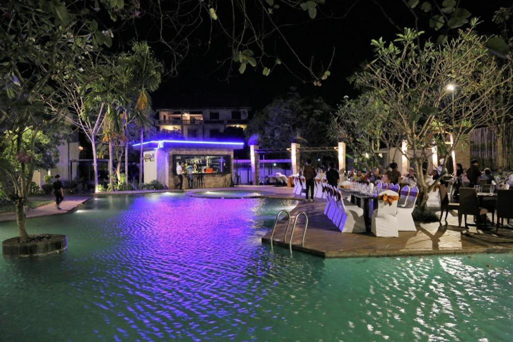 Yeak Loam Hotel Banlung Zewnętrze zdjęcie