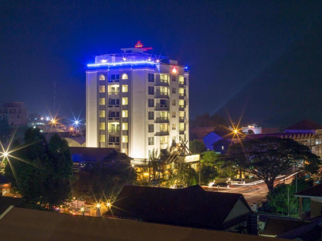Yeak Loam Hotel Banlung Zewnętrze zdjęcie
