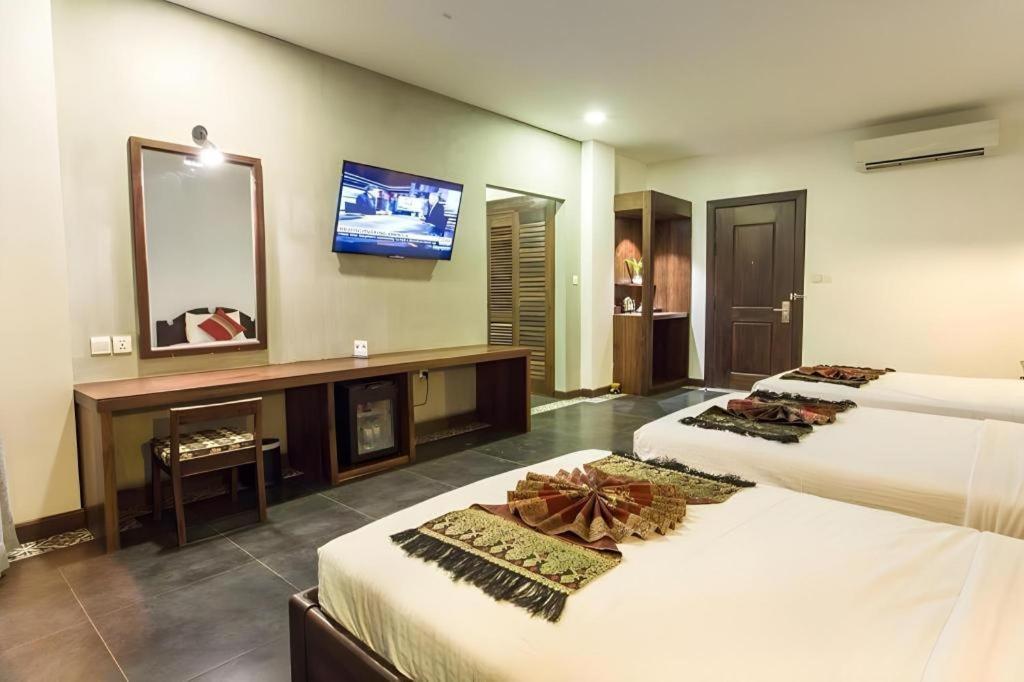 Yeak Loam Hotel Banlung Zewnętrze zdjęcie
