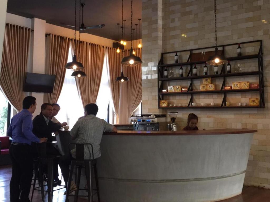 Yeak Loam Hotel Banlung Zewnętrze zdjęcie